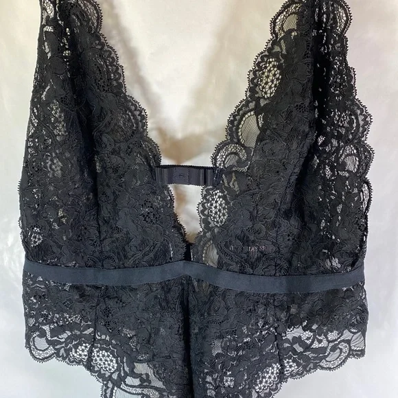 Victoria’s Secret Plunge V-Neck Sheer Black Lace Teddy Body Suit Ladies Large - Picture 3 of 16